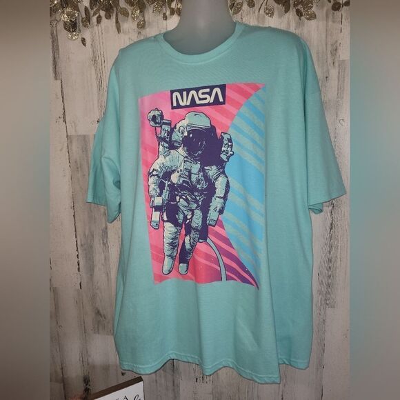 NWT Nasa Tshirt - Picture 5 of 7